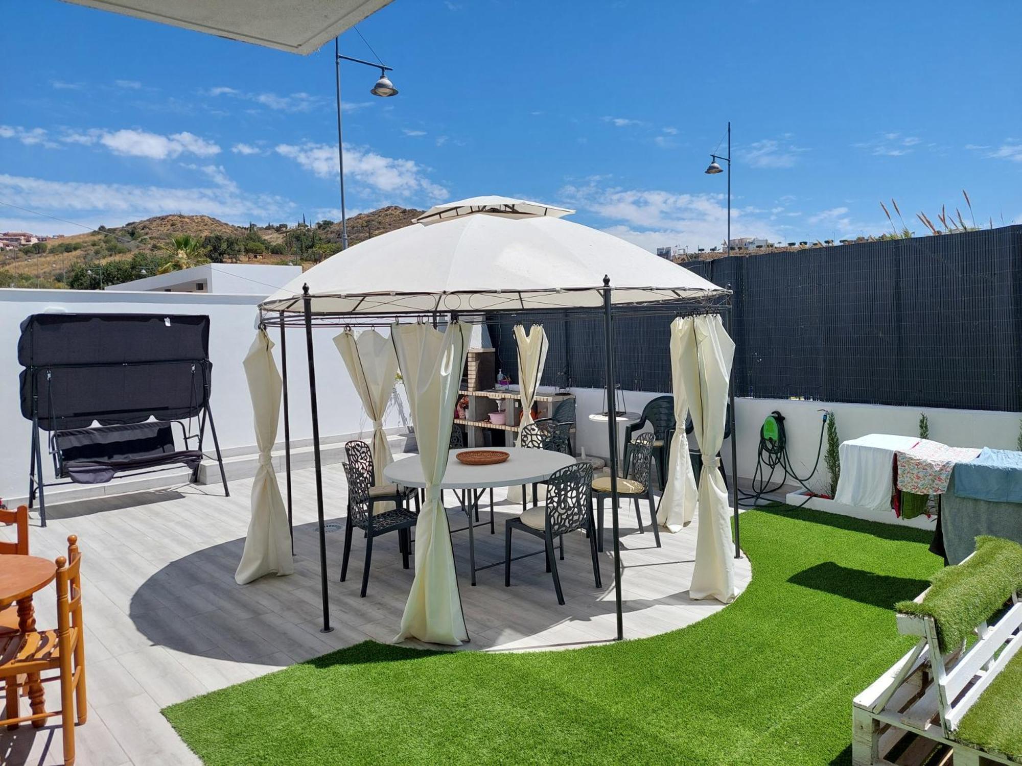 Appartement Bajo Con Jardin En Primera Linea De Playa